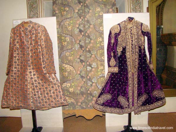 royal-dress-design