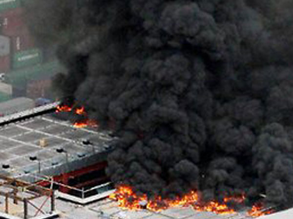 fire during earthquake in Japan 11 March 2011